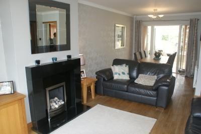 Lounge/dining room