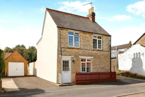 Church Road, Brackley, NN13