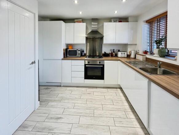 Kitchen/Dining Room