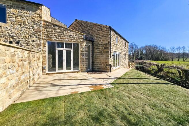 4 bed Village House for sale Image 6