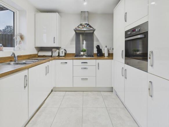 CAM04273G0-PR0255...