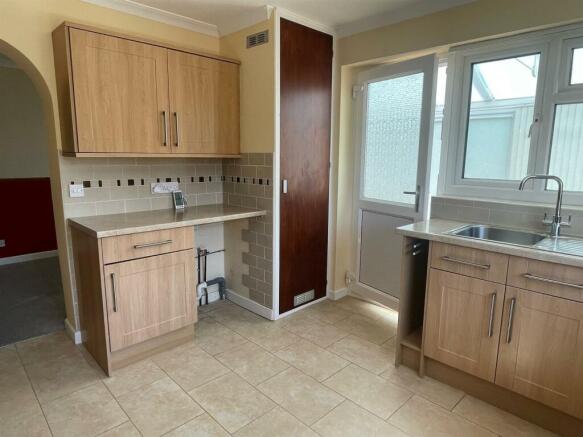 Kitchen..jpg