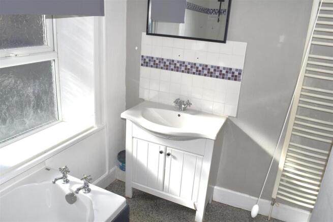 2 bed Terraced for sale Image 10