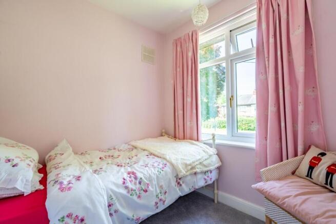 3 bed Semi-Detached for sale Image 12