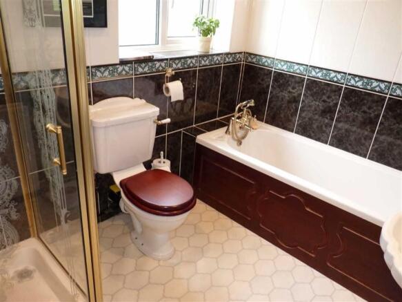 Photo 11