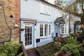 18, Brooklands Lane, Weybridge KT13 8UX
