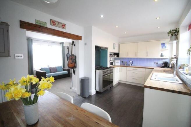 Kitchen/Dining...