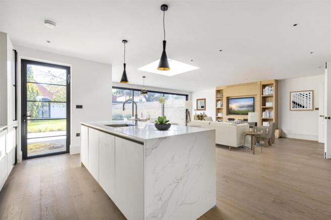 James_anderson-2_firs_avenue-sw14__4_KITCHEN___LIV