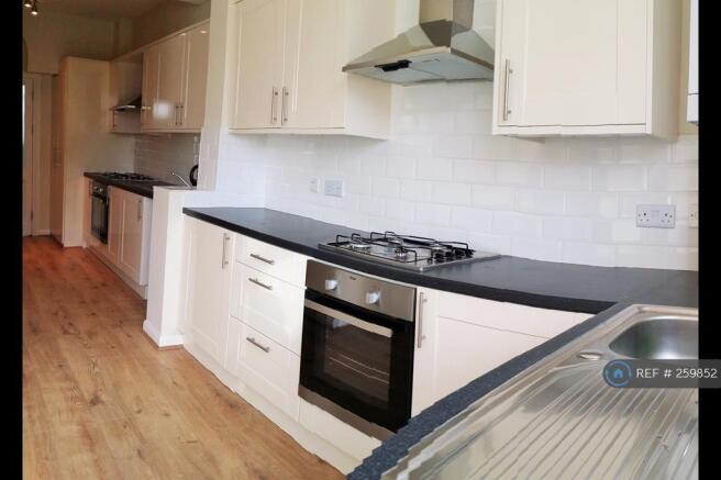 Shiny Clean Kitchen - Weekly Clean