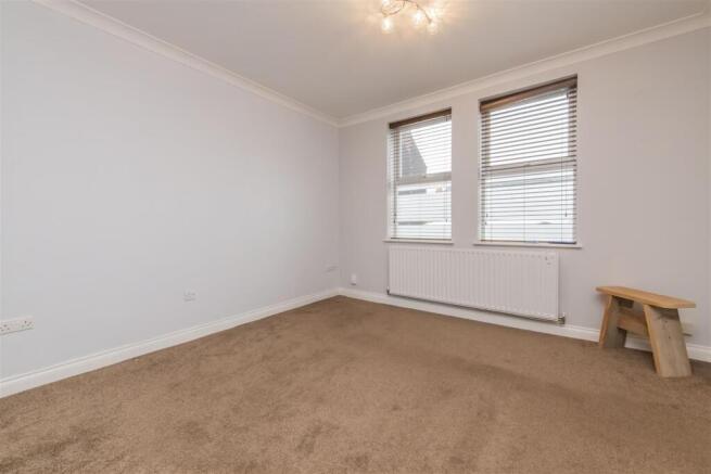Home_4.JPG