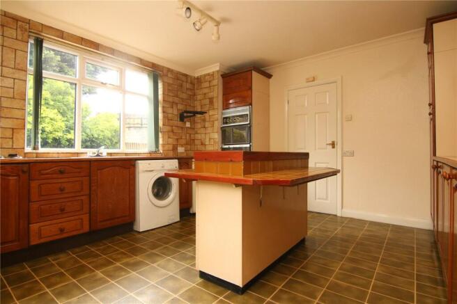 3 bed Detached for sale Image 8