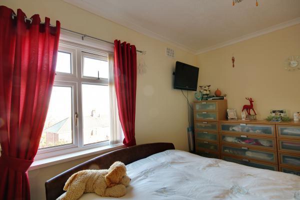 Bedroom 1 (Double)