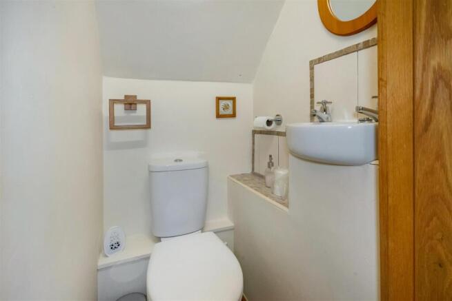 2 bed Cottage for sale Image 10