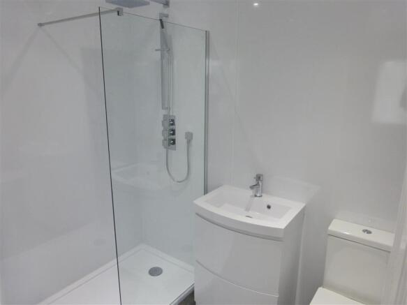 En-suite Bathroom