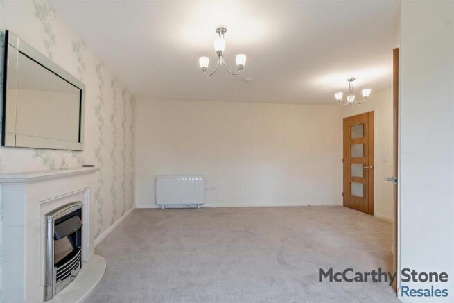 1 bed Apartment for sale Image 5