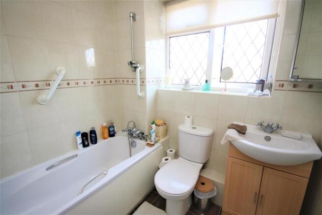 BATHROOM: