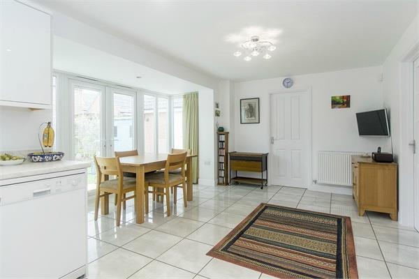 (Dining Area)