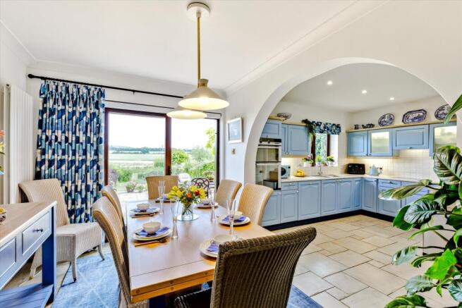 River Way, Shipston-on-Stour, Warwickshire, CV36 photo 4
