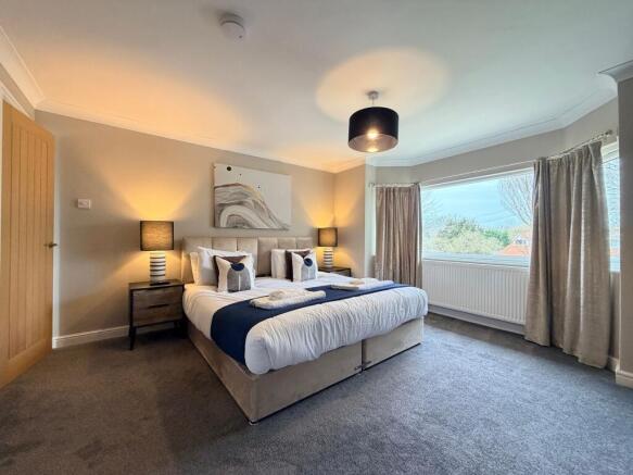 12 bed Character Property for sale Image 11