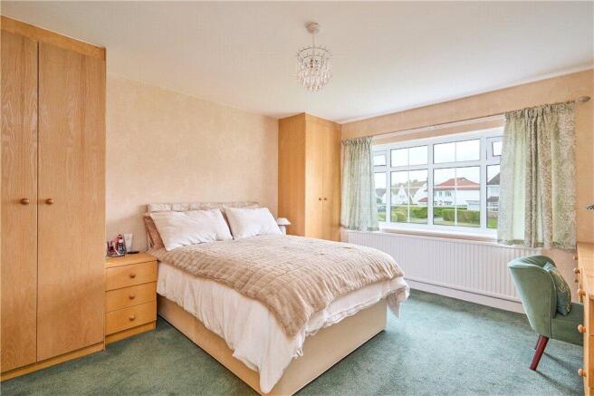 4 bed Detached for sale Image 10