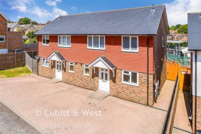 Mulberry Way, Crowborough, East Sussex photo 2