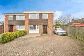 6, Vale Close, Colchester CO4 0JS