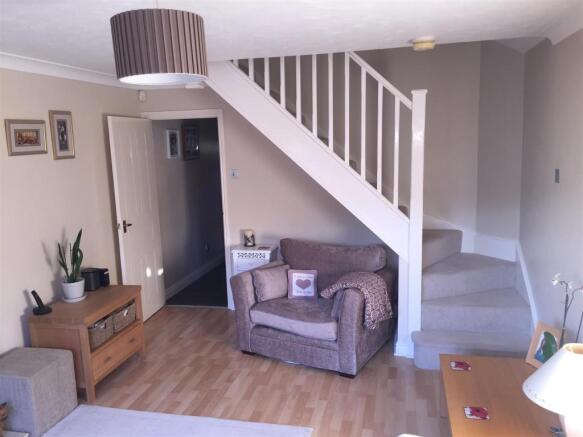 9 Ormsdale Close L3.