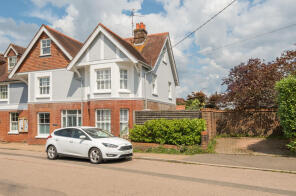 Stowe House, Stockcroft Road, Haywards Heath RH17 6LE