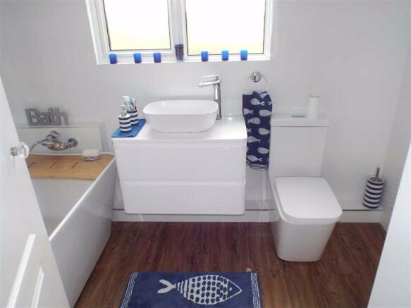 BATHROOM: