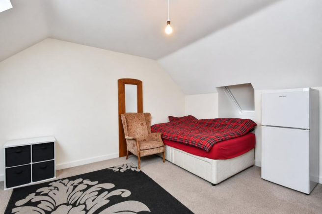 6 bed Detached for sale Image 12
