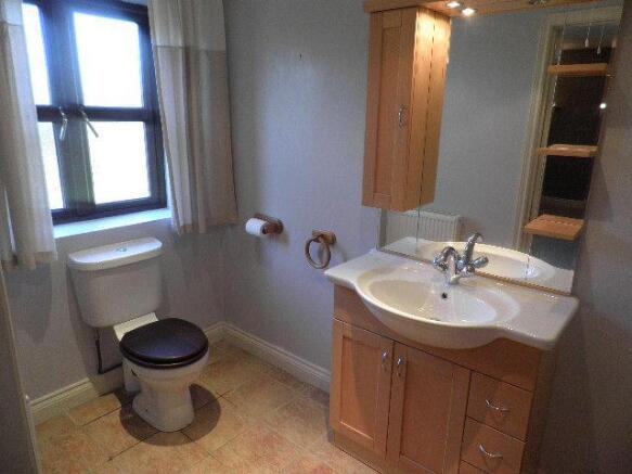Cloakroom/wc