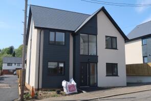 2, Celynen Close, Newbridge NP11 4AT