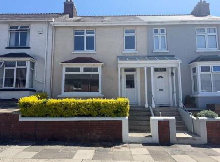 Browning Road, Plymouth Beautifully Presented Period Mid-Terrace Home with Garage – A True Gem!