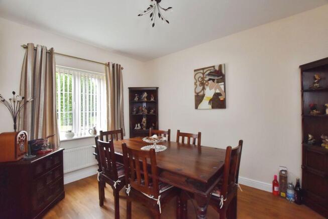 Norman Drive, Old Sarum              ***VIDEO TOUR*** photo 4