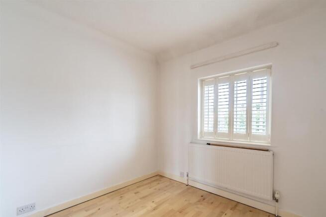 3 bed Terraced for sale Image 11