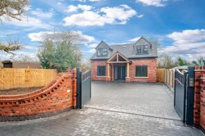 1, Houndsfield Lane, Shirley, Solihull B90 1GS