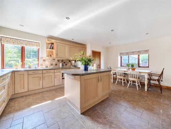 Kitchen.jpg