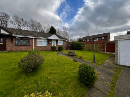 Dovestone Crescent, Dukinfield