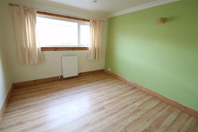 Bedroom 4/Dining Room