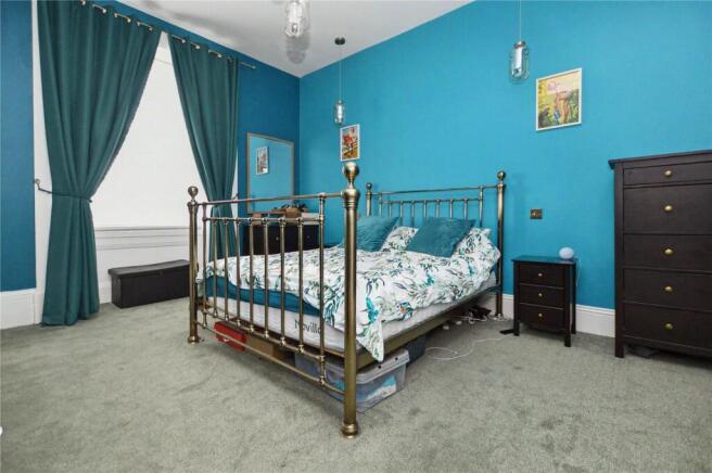 2 bed Apartment for sale Image 7