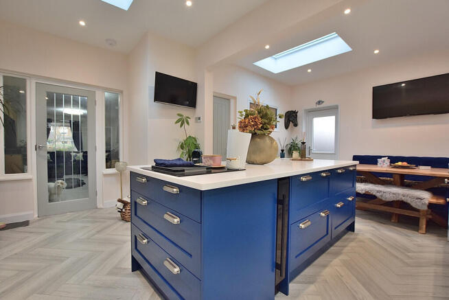 3 bed Detached for sale Image 5