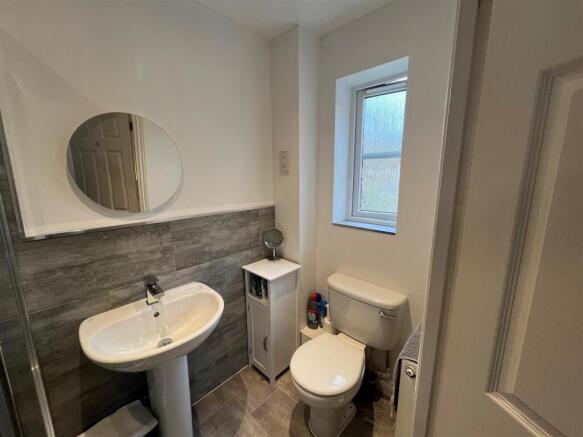 Ensuite.jpg