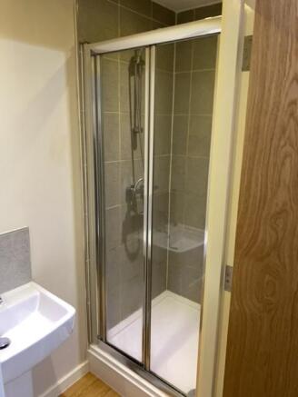 1 bed Apartment to rent Image 5