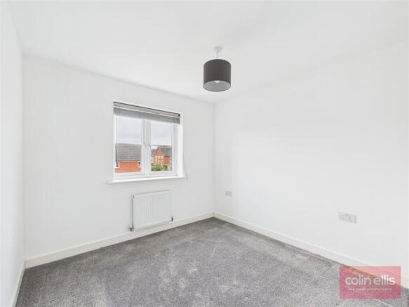 3 bed Semi-Detached for sale Image 6