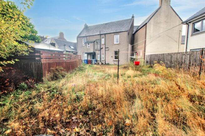 10- Rear Garden.jpg