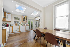 2, 1 Jazmyn Cottage, Lower Downs Road, London SW20 8QF