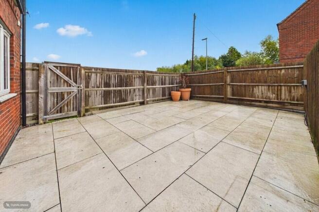 Windlass Close, Loughborough photo 4