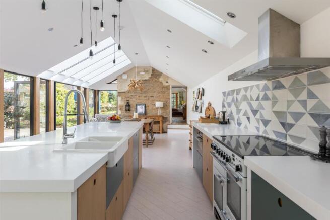 Kitchen/Dining Room