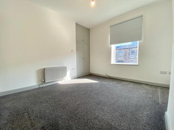 2 bed House to rent Image 9
