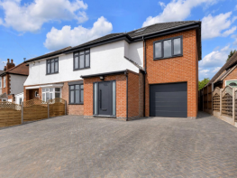 78, Pine Tree Avenue, Leicester LE5 1AJ
